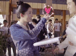 明星花式比心表情包,送你一颗小心心 明星花式比心表情包,送你一颗小心心第5张