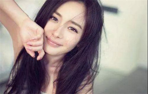 怎么和女生打情骂俏，才能让她不反感？第2张