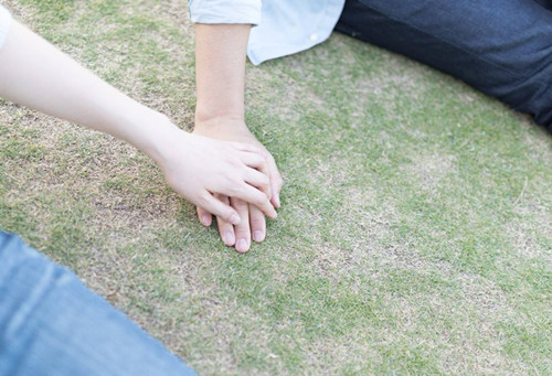 约会几次都牵手失败了怎么办？第2张