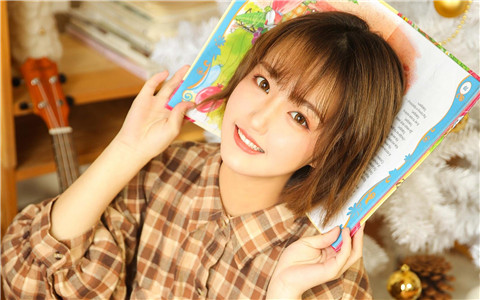 女生主动找男生尬聊,男生该怎么接话？第1张