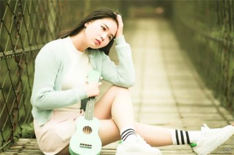 女生很久才回你消息，除了傻傻等还能怎么办？第2张