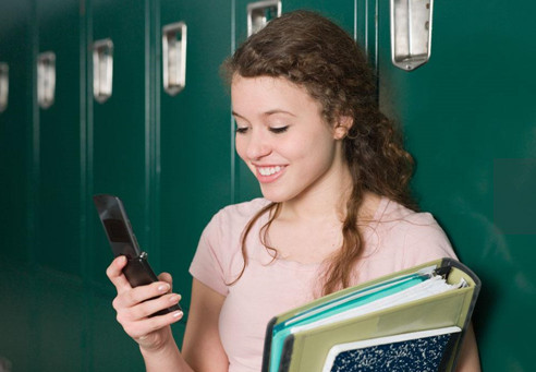 女生微信秒回但不主动联系，有什么深意么？第1张