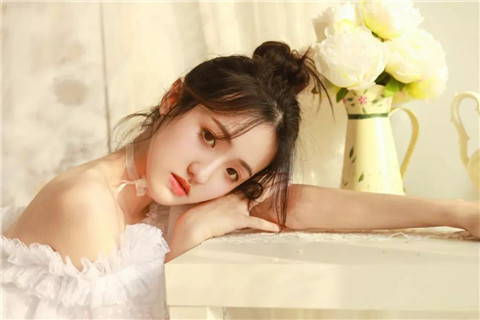 怎么和相亲对象聊天，如何避免沉重压抑的话题？第2张