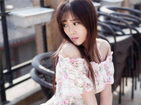 微信聊天女生回复慢打字少,该怎么办?第3张