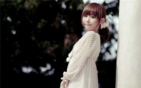 约会和女人关系升级的技巧，优雅的在她面前“耍流氓”第3张