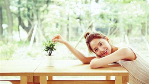 女生主动问你在干嘛，如何回复？第3张