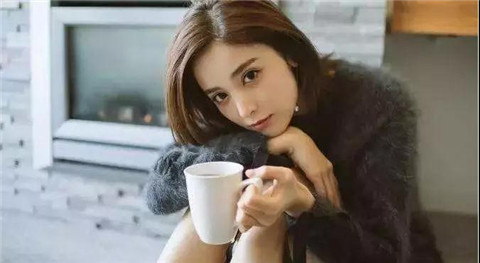 喜欢一女生，刚认识时怎么聊天？第1张