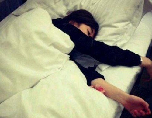 女生说不好意思昨天晚上睡着了，该怎么回第1张