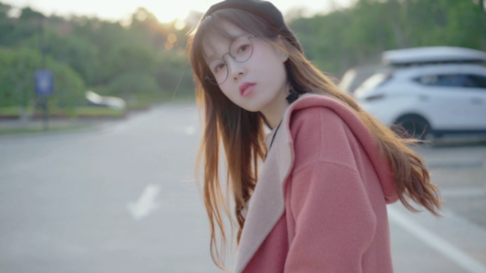 和女孩不知道该聊什么,3个话题告别尬聊第2张