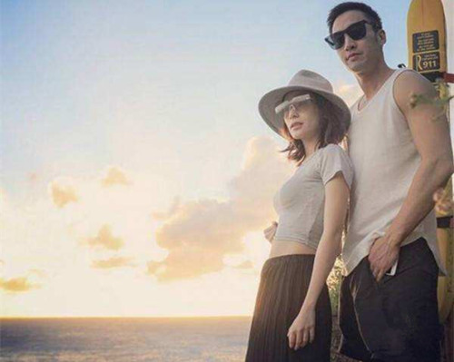 搂腰是男女关系第几层？通过搂腰看女生的态度第2张