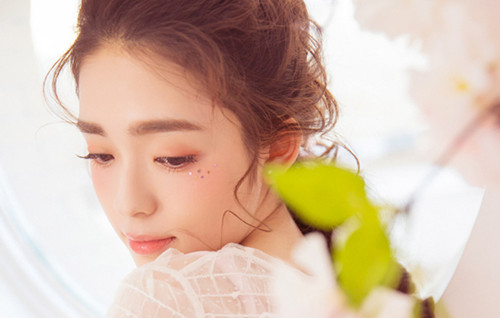 高冷的女生有什么特点？怎么追高冷女生？第2张