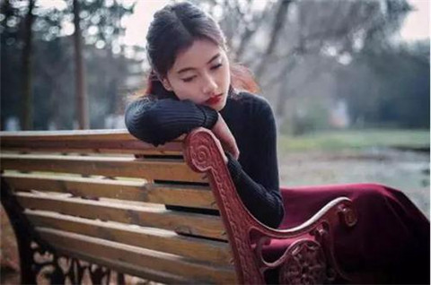 很宅很内向女生怎么追? 很宅很内向女生怎么追?第2张