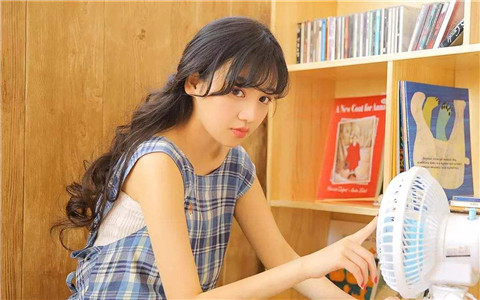 怎么和女生快速升温关系？3个聊天技巧助你走进她的心第5张